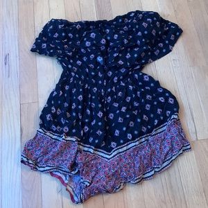 Hollister romper medium black multi colored
